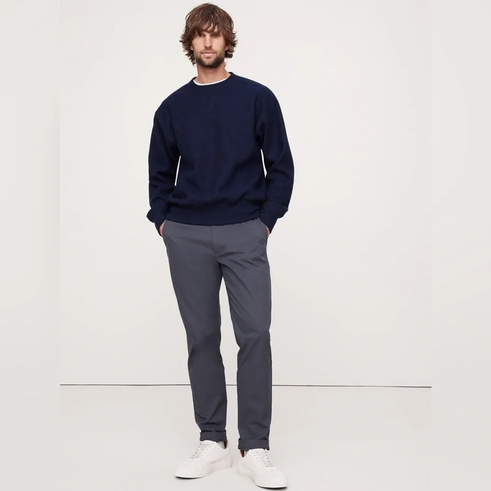 NWT Banana Republic Men’s Athletic Navy/Gray Slim Performance Pants Size 34 x 30